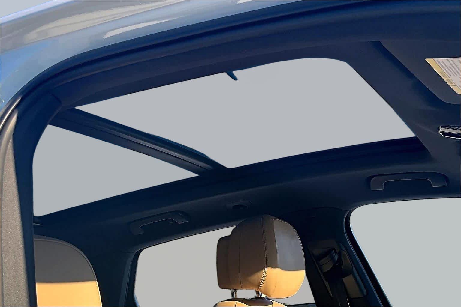 Used 2019  Porsche  image 12