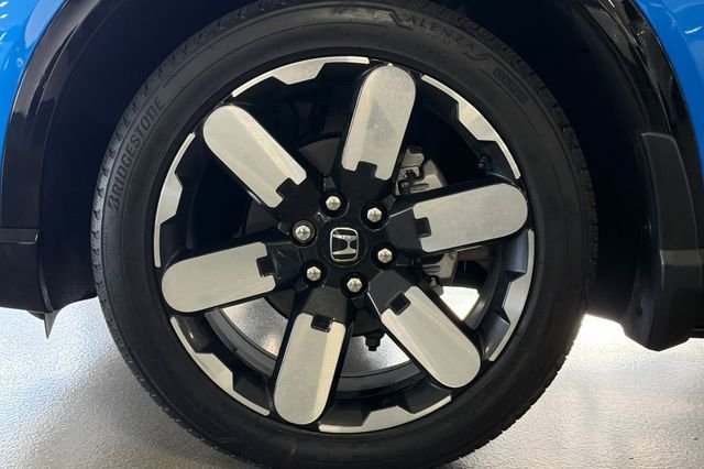 Certified Used 2025 Pacific Blue Metallic Honda Elite image 36
