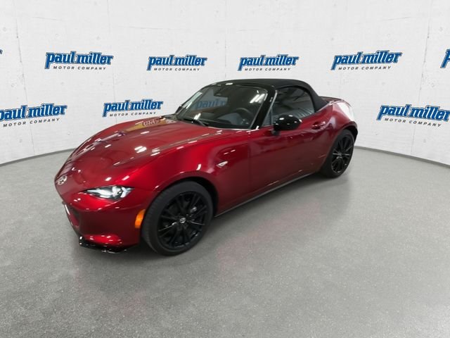 Certified Used 2025 Red Mazda Club image 5
