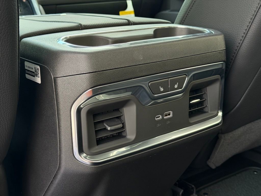 2026 GMC Sierra 3500HD Denali - Photo 22