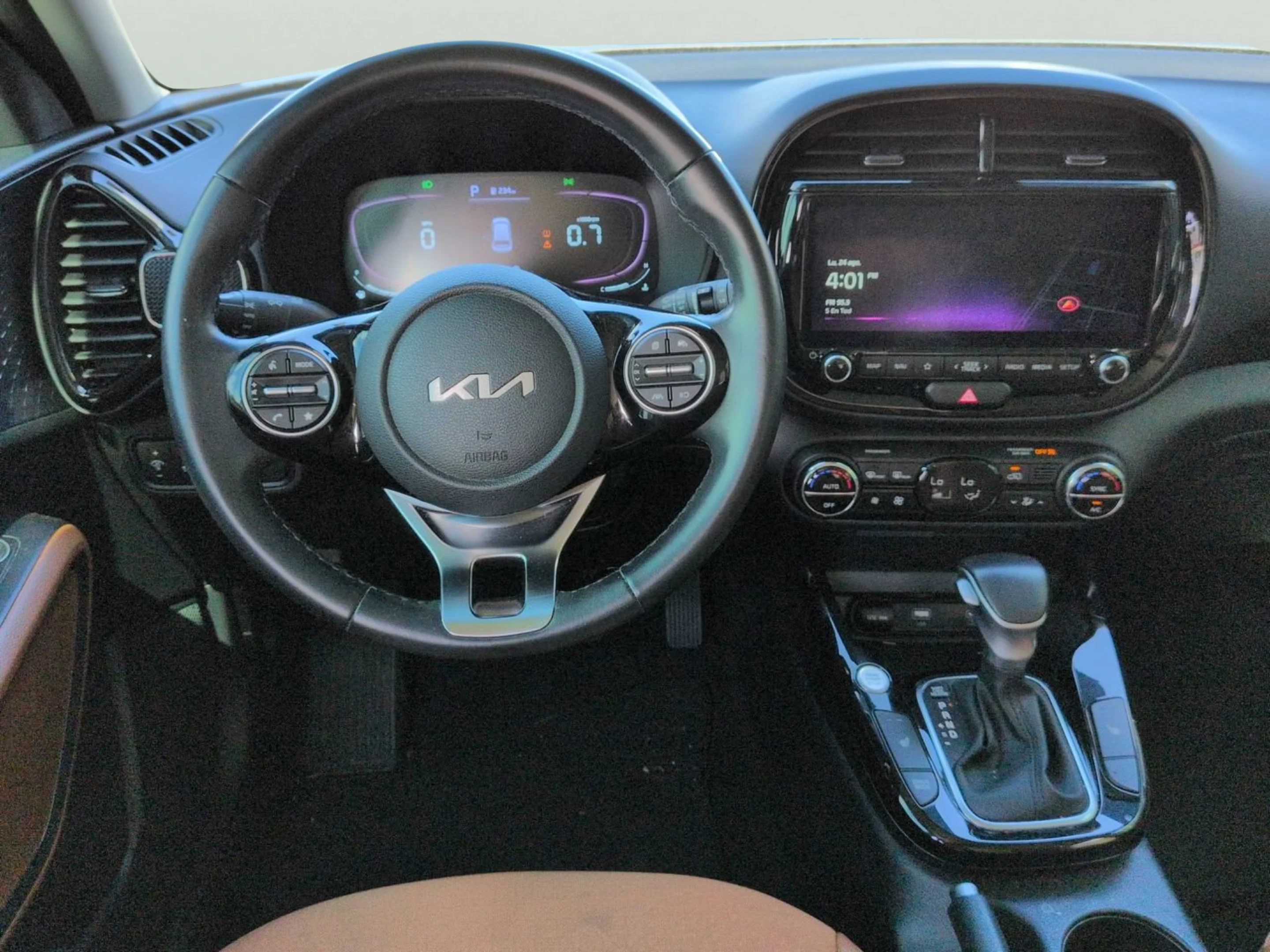 Certified Used 2024 Gravity Gray Kia EX image 17
