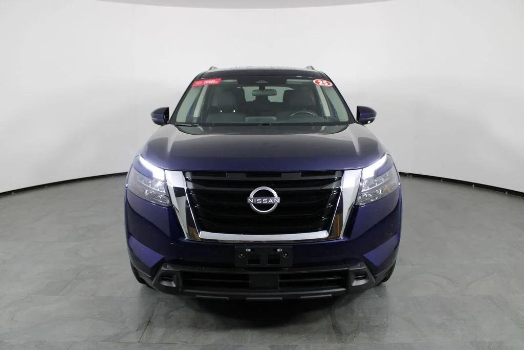 2025 Nissan Pathfinder SV - Photo 13