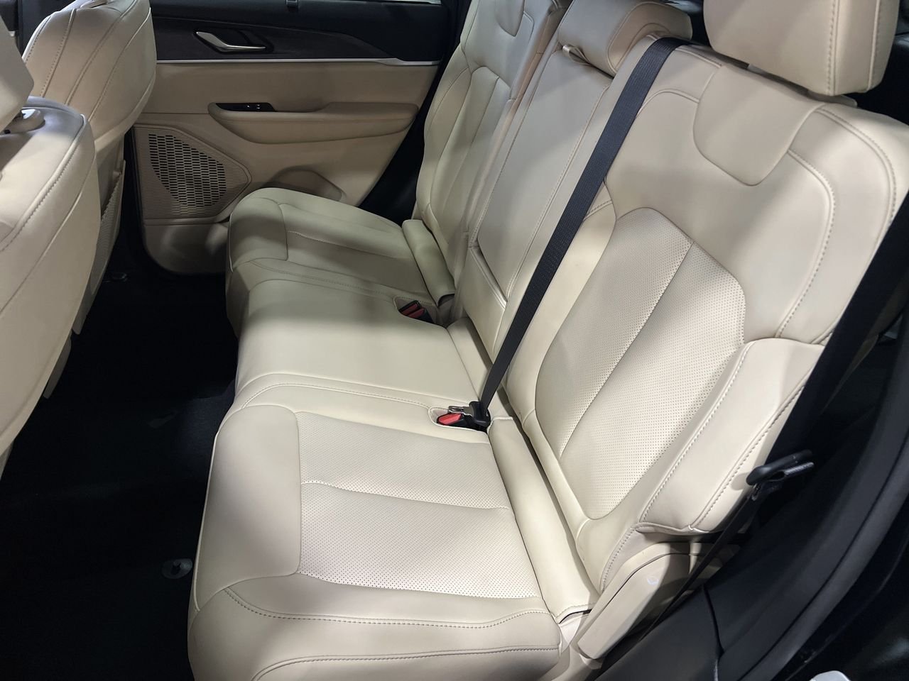 2025 Jeep Grand Cherokee Limited - Photo 27