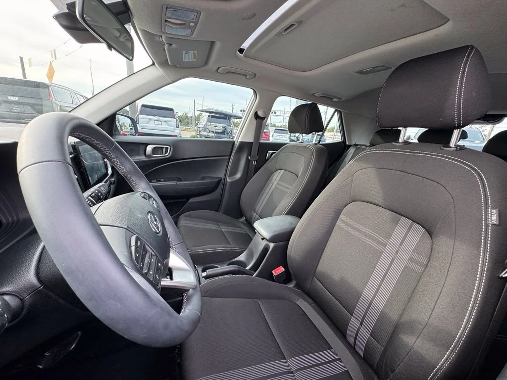 Used 2024 Silver Hyundai SEL image 14