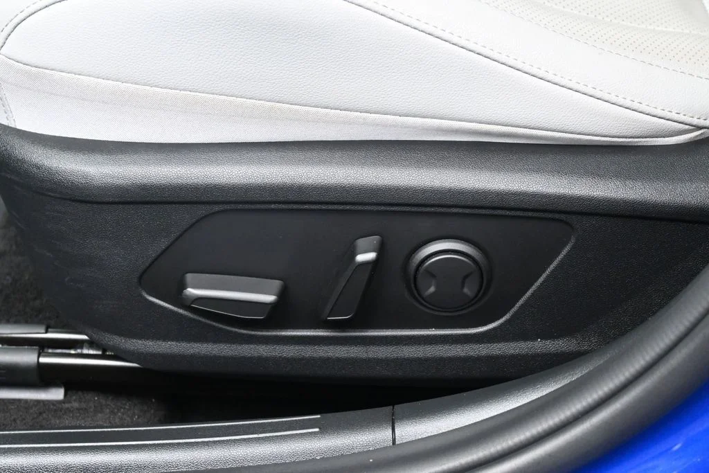 Used 2023 Blue Hyundai Limited image 13