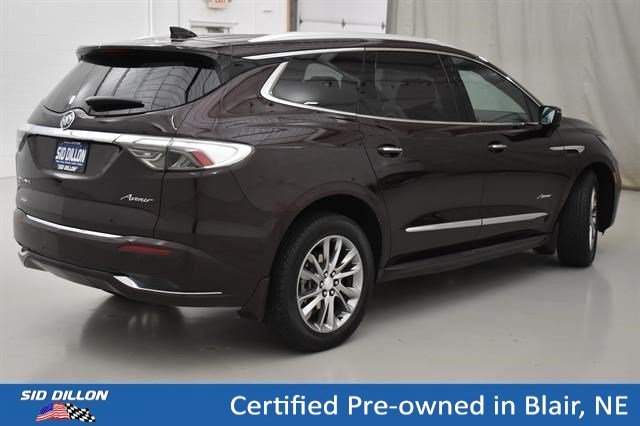Used 2022 RICH GARNET METALLIC Buick Avenir image 16