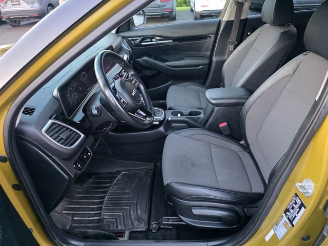 Used 2024 Green Kia S image 15