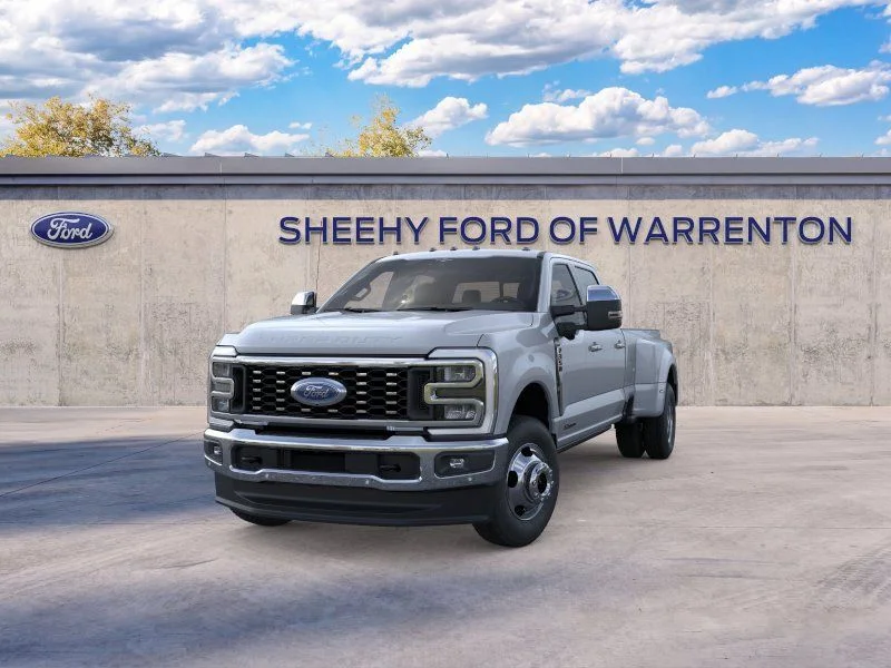 New 2026 Glacier Gray Metallic Tri-Coat Ford Lariat image 4