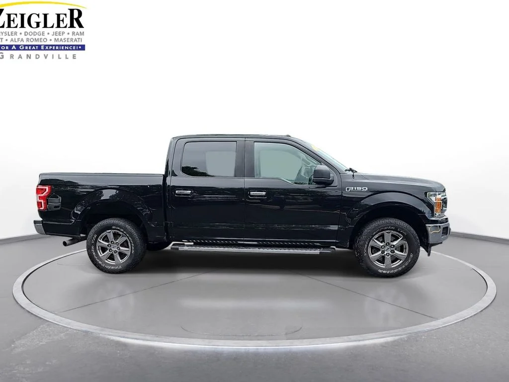 Used 2018 Black Ford XLT image 4