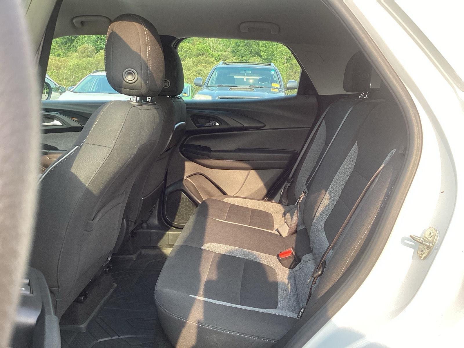 Used 2022 Summit White Chevrolet LS image 22