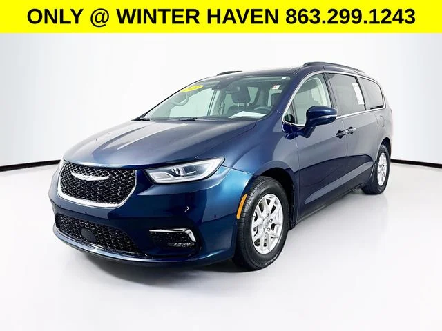 Used 2022 Blue Chrysler Touring L image 3