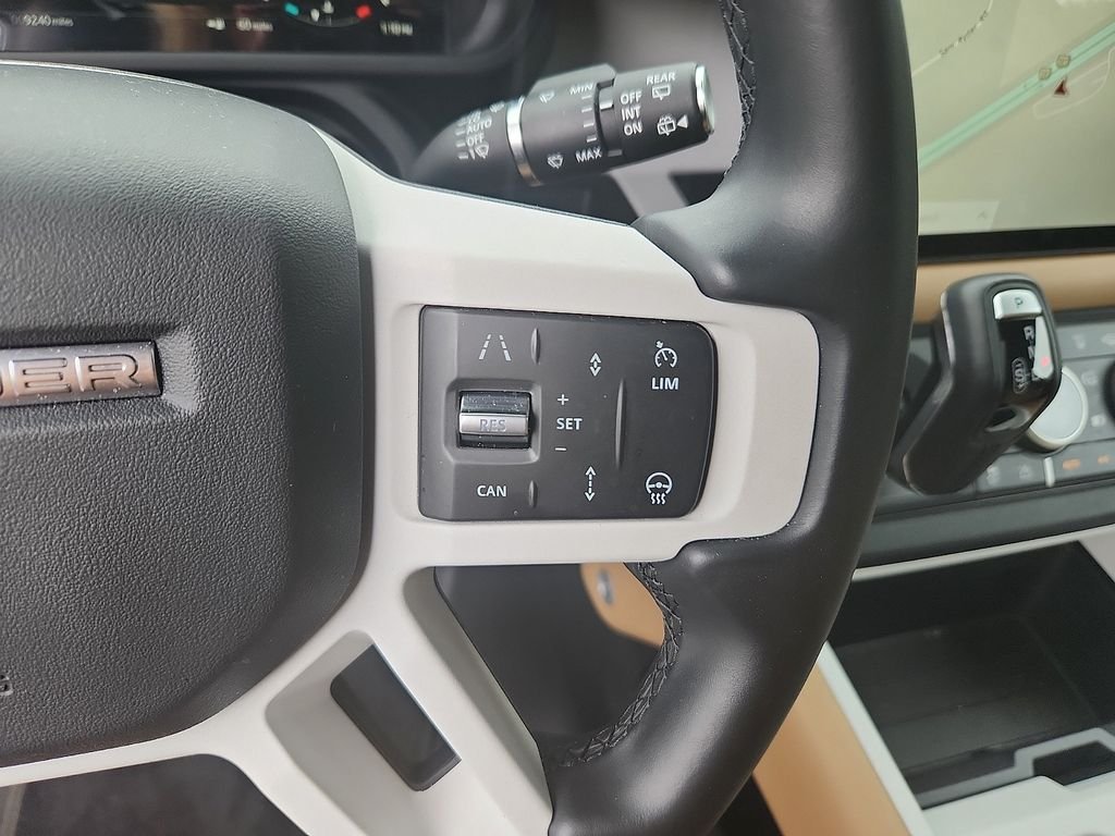2025 Land Rover Defender X-Dynamic SE - Photo 24