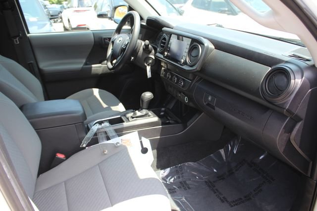 Used 2021 White Toyota SR image 29