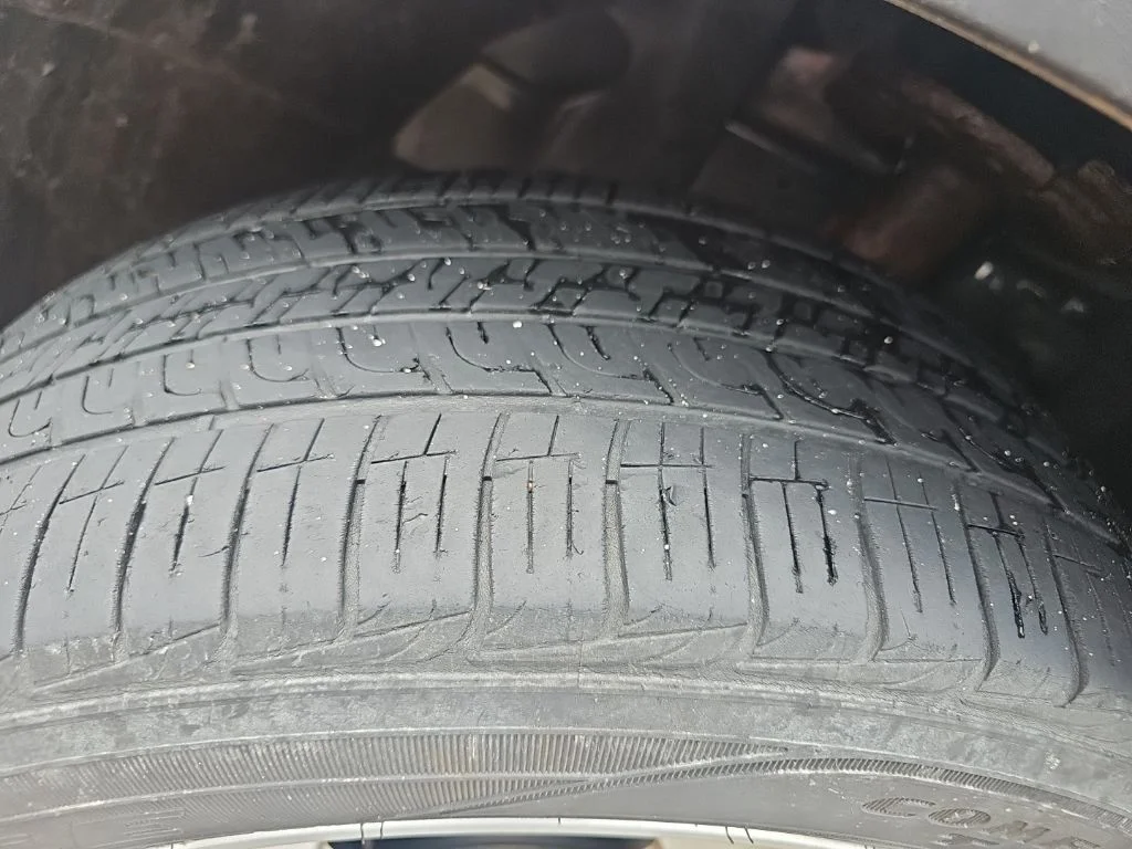 Used 2016 Shadow Black Ford SE image 7