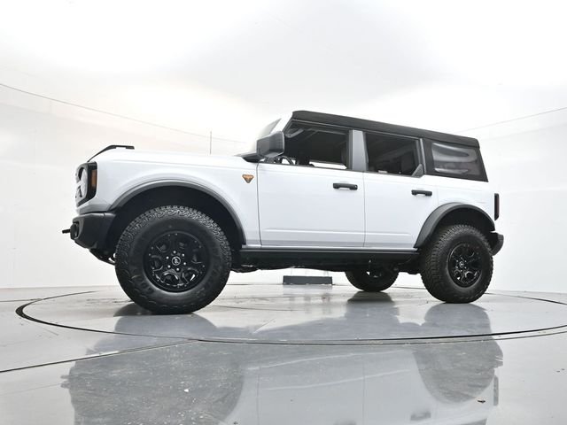 New 2026 Oxford White Ford Badlands® image 49