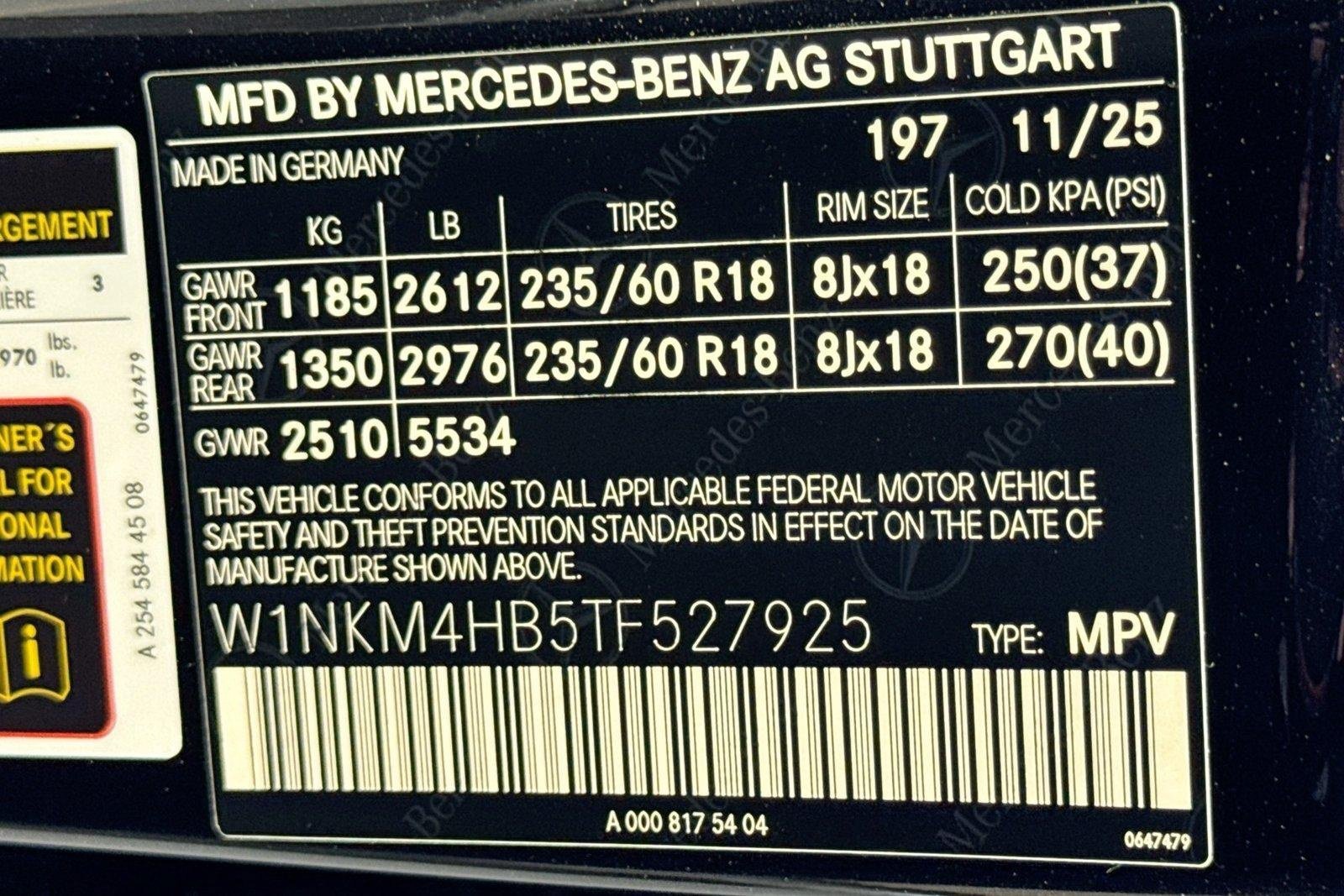 New 2026 Obsidian Black Metallic Mercedes-Benz GLC 300 image 30