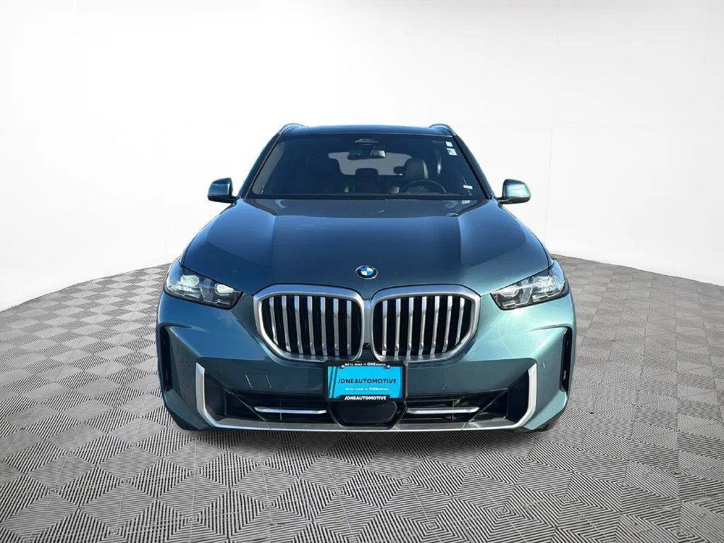 Used 2026 Blue BMW xDrive40i image 3