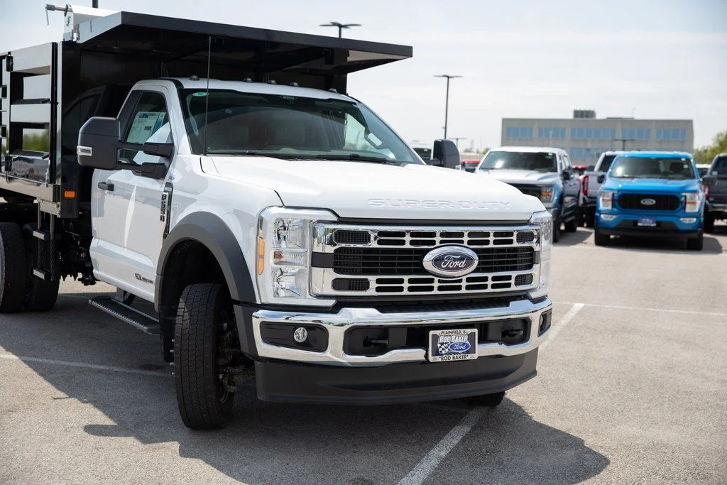 2025 Ford F-550 Super Duty Chassis Cab XL - Photo 12