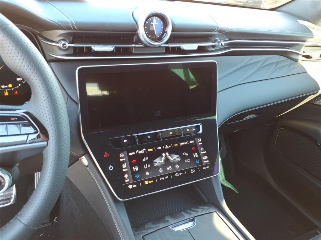 2026 Maserati Grecale Modena V6 - Photo 7