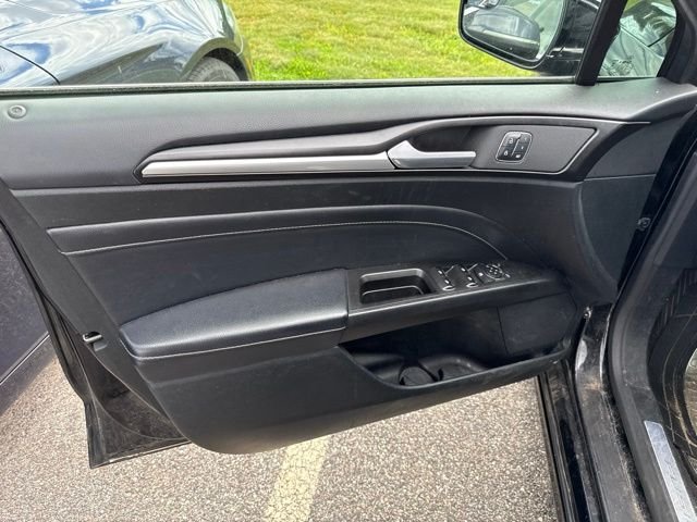Used 2017 Shadow Black Ford Titanium image 24