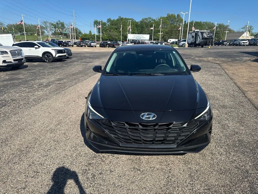 Used 2022 Hyundai Elantra SEL with VIN 5NPLM4AG5NH073668 for sale in Kansas City