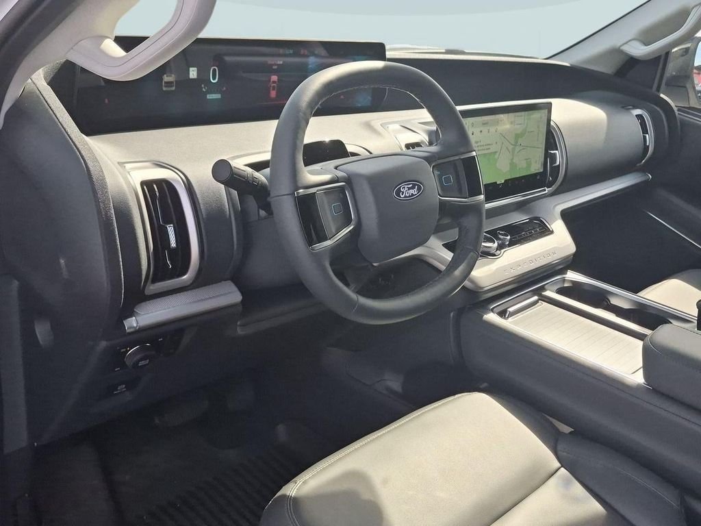 New 2027 Star White Metallic Tri-Coat Ford MAX Active image 47
