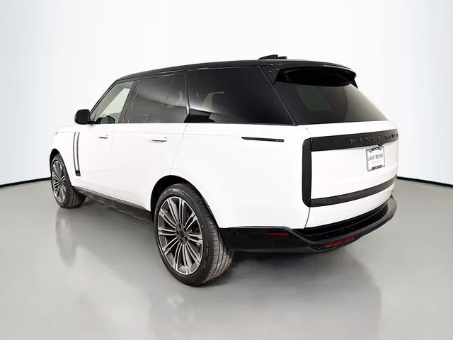 New 2026 Fuji White Land Rover SE image 7