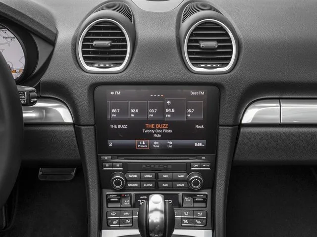 Used 2017  Porsche S image 10