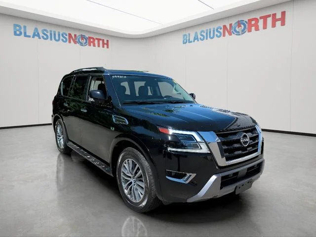 Used 2021 Black Nissan SL image 3