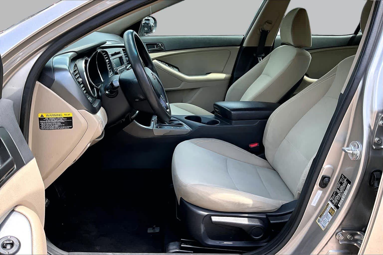 Pre-Owned 2012 Kia Optima LX