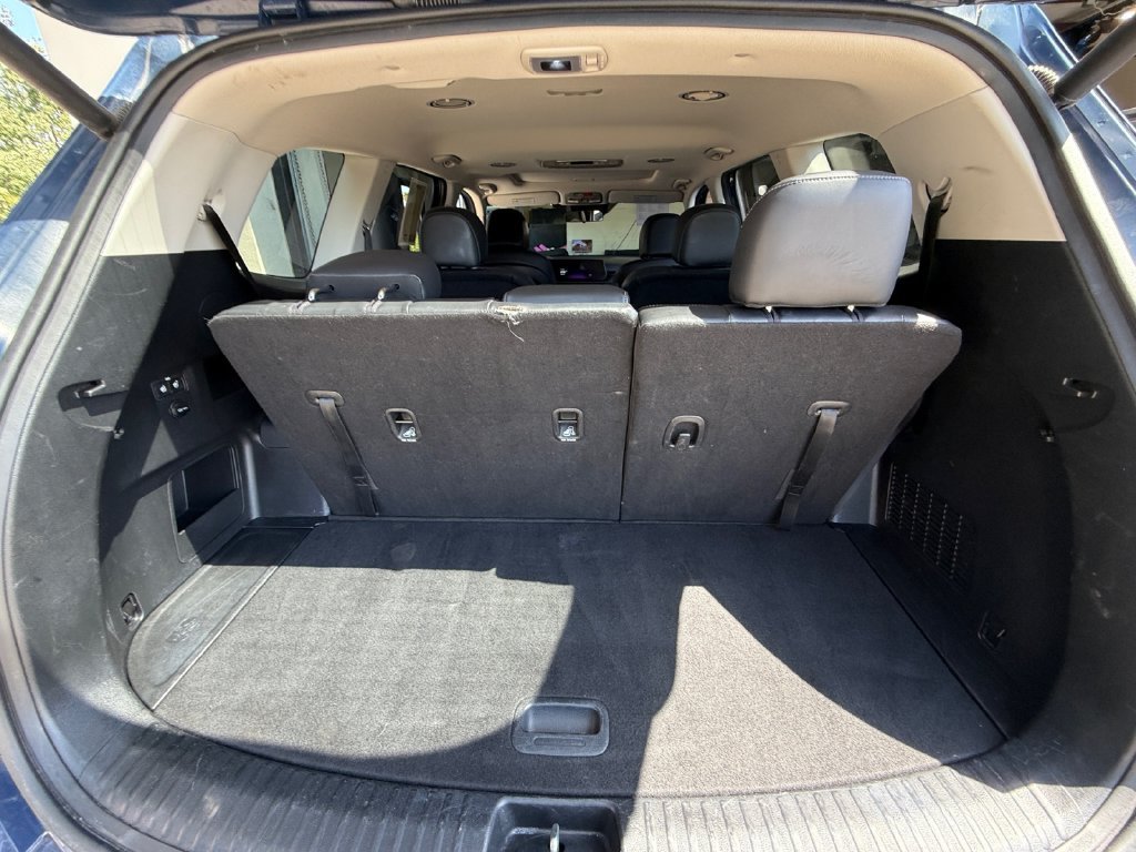 Used 2025 Black Kia S image 19