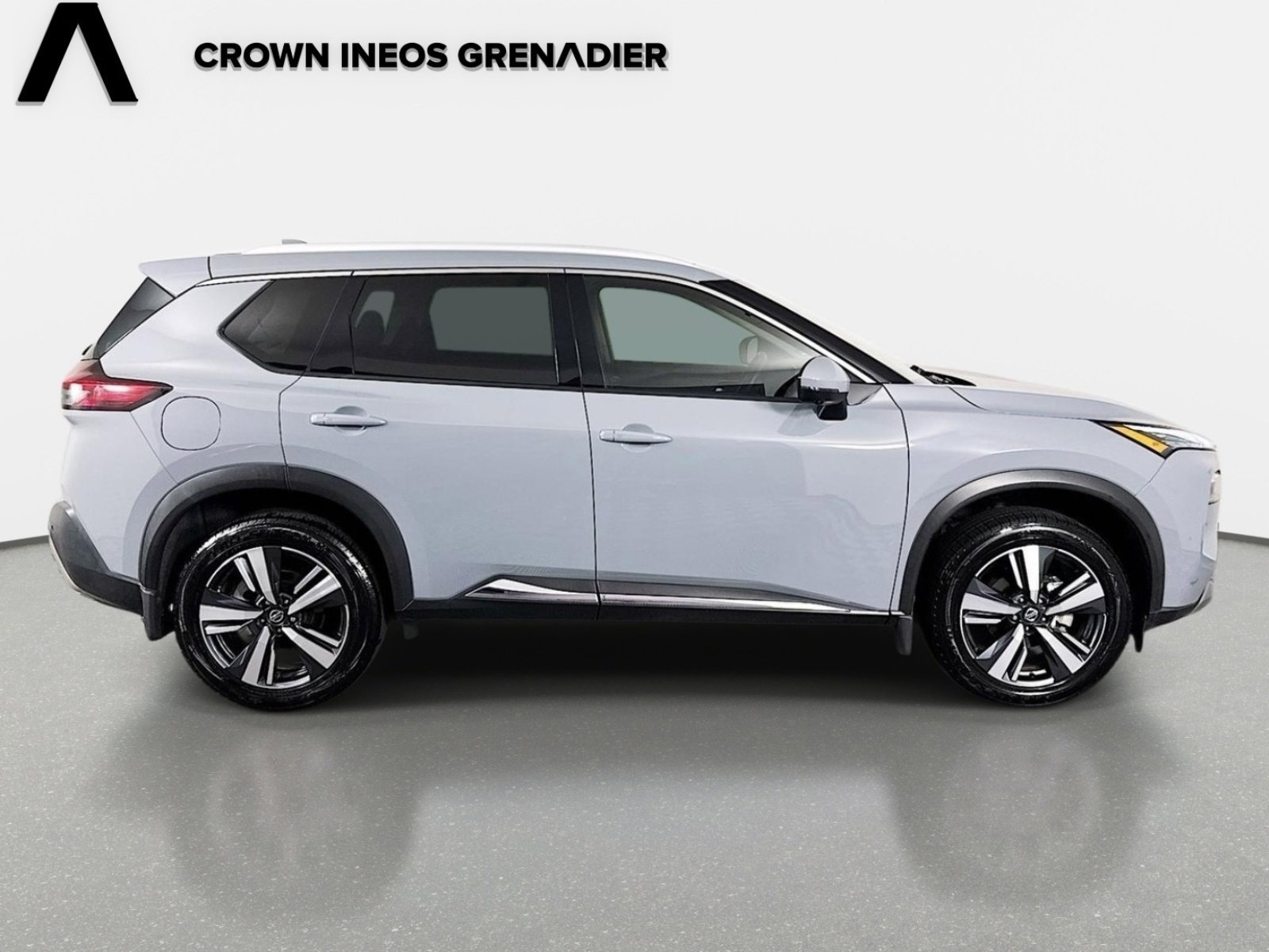 Used 2021 Boulder Gray Pearl Nissan SL image 4