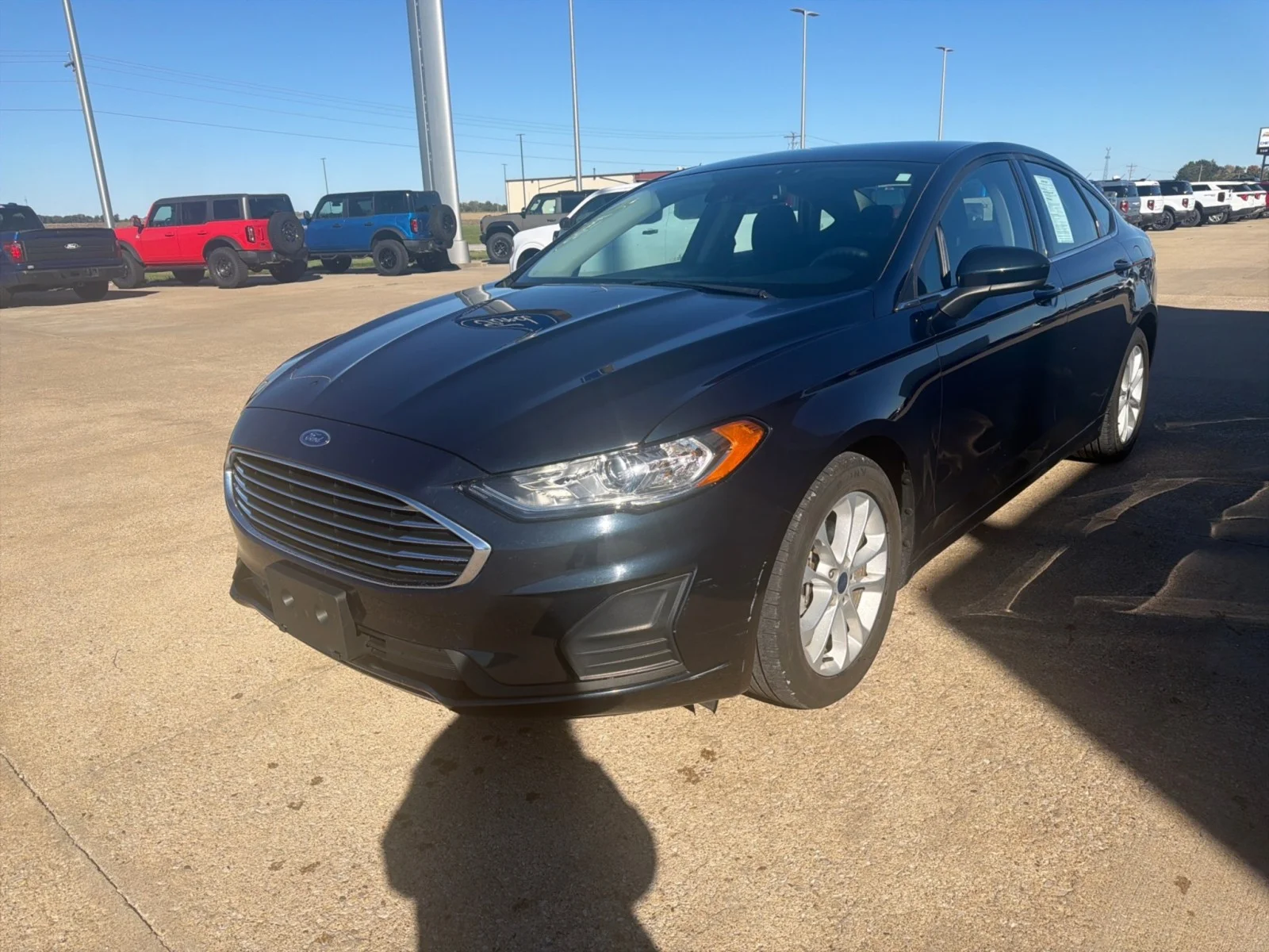 Used 2020 Alto Blue Metallic Tinted Clearcoat Ford SE image 3