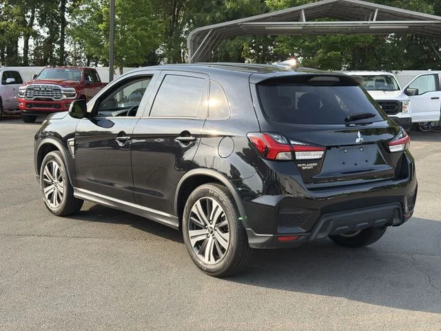 Used 2025 Black Mitsubishi  image 11