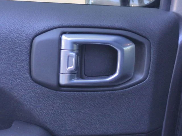 Used 2022 Gray Jeep Unlimited Rubicon image 27