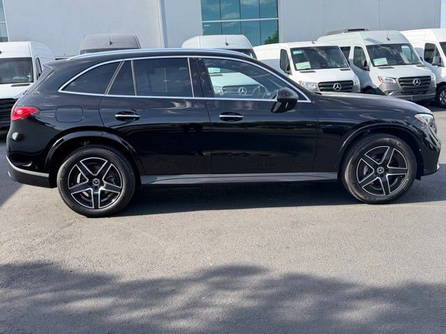 New 2026 Black Mercedes-Benz GLC 300 image 9