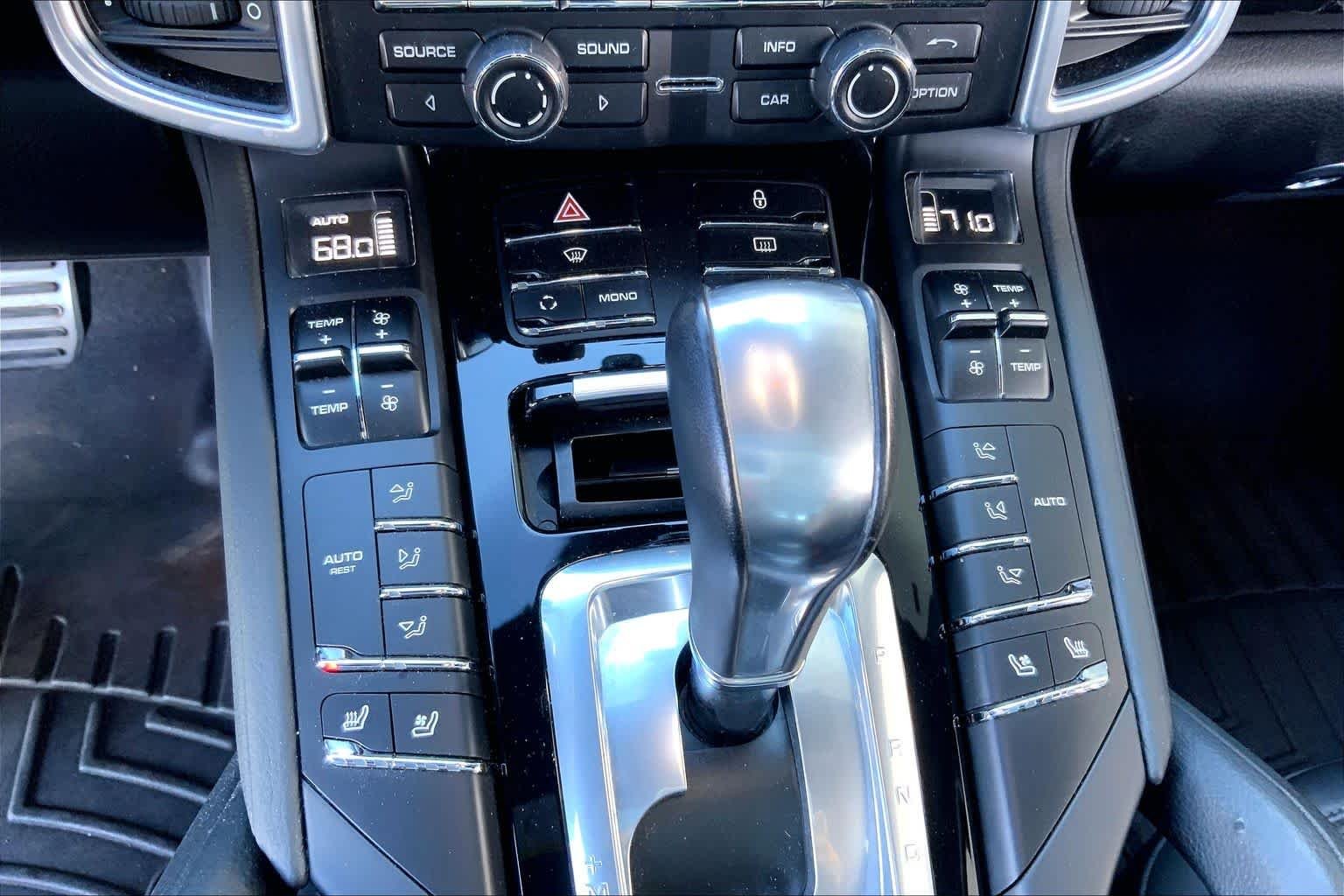 Used 2013 White Porsche S image 34