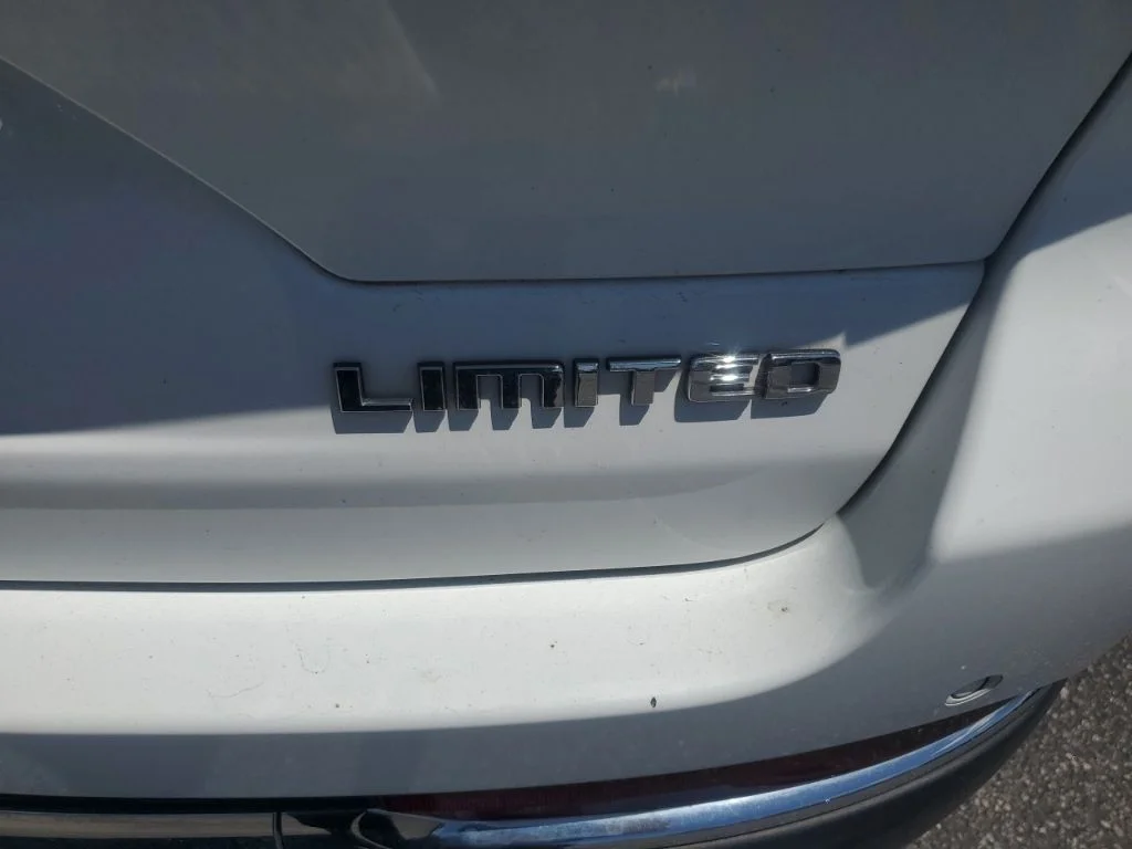 Used 2023 White Jeep Limited image 6