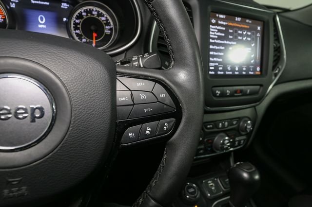 Used 2023 Black Jeep Altitude image 34