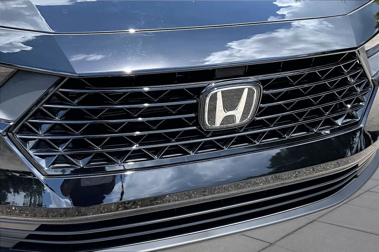 Used 2024 Crystal Black Pearl Honda EX image 30