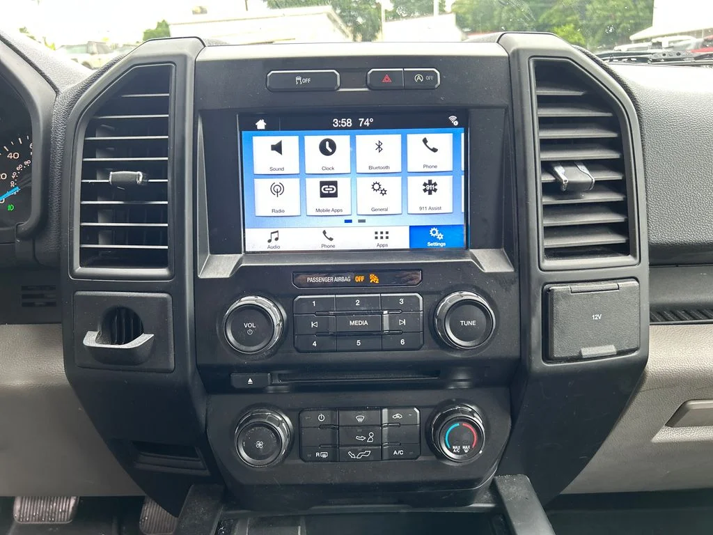 Certified Used 2018 Blue Ford XL image 17