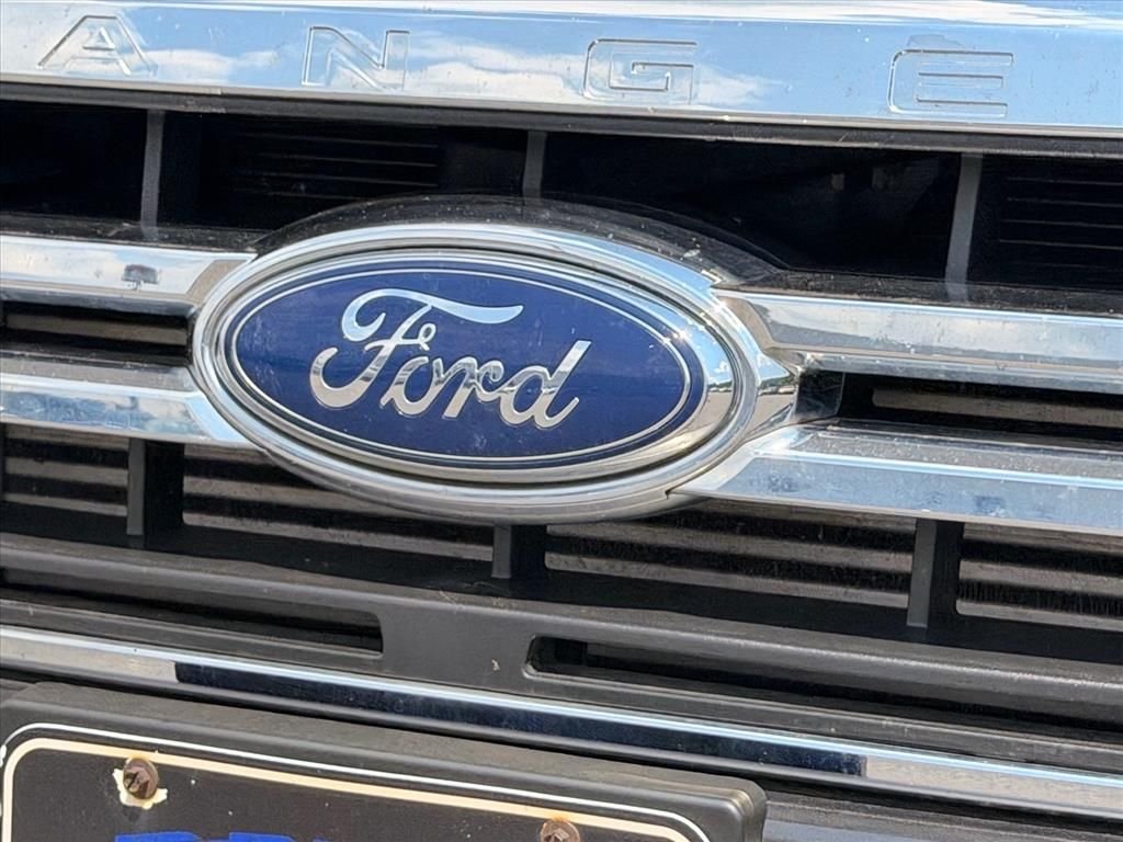 Used 2019 Gray Ford Lariat image 5