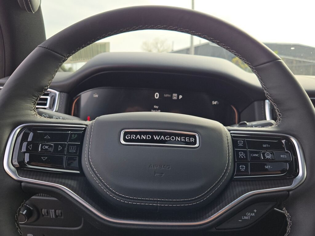 New 2026 High Gloss Black Exterior Paint Jeep Summit Obsidian image 33