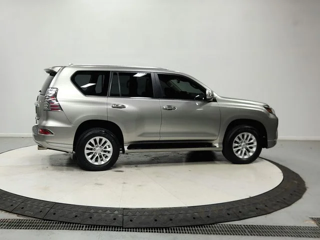 Used 2023 Silver Lexus 460 image 9
