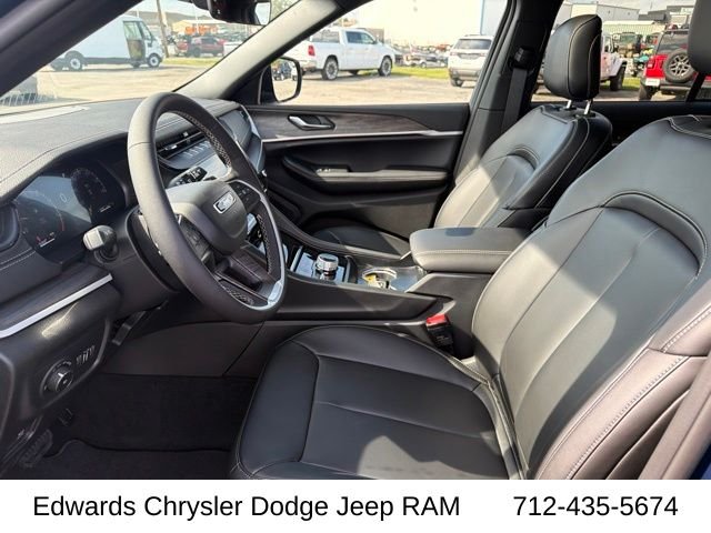 New 2027 Fathom Blue Pearlcoat Jeep Limited image 12