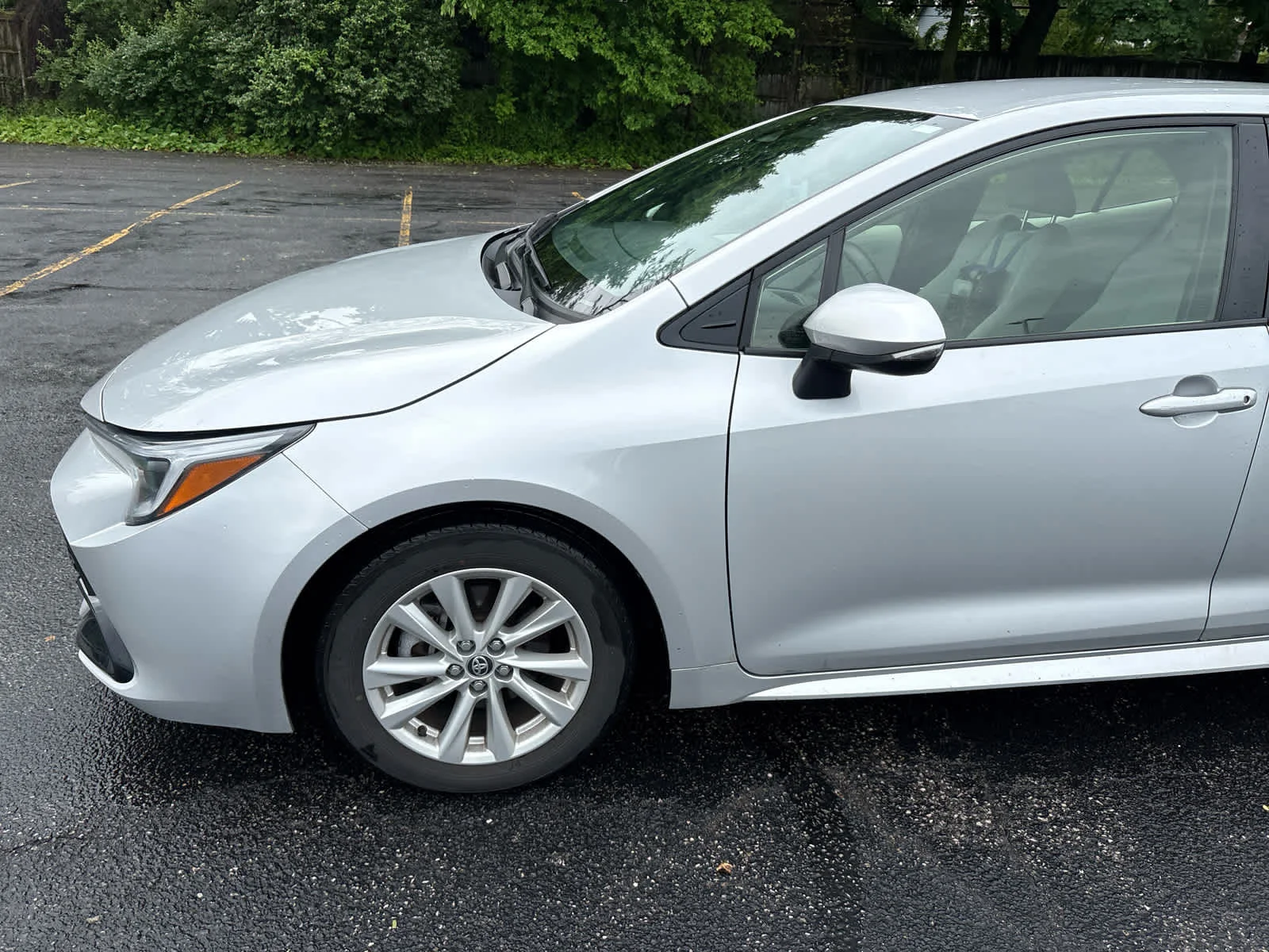 Used 2023 Classic Silver Metallic Toyota SE image 3