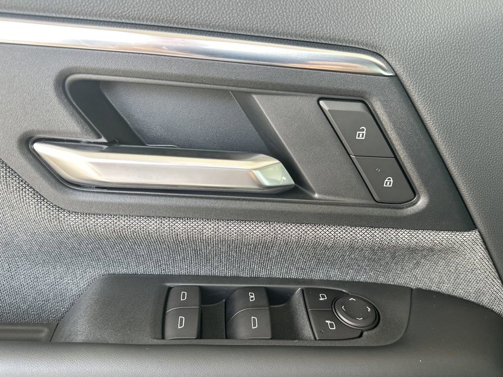 2026 GMC Sierra EV Elevation - Photo 11