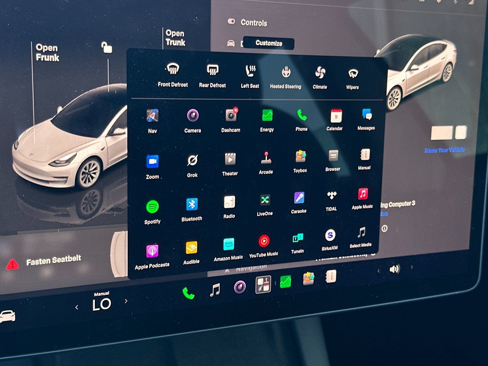 Used 2022 White Tesla Base image 24