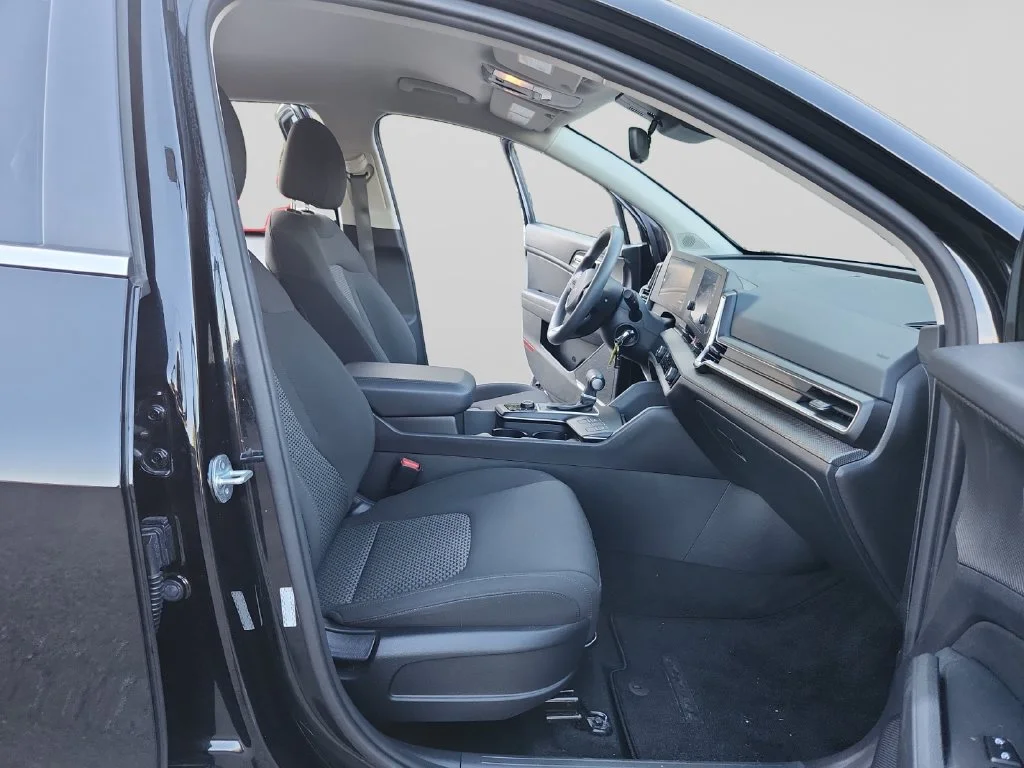 Used 2023 Black Kia LX image 17