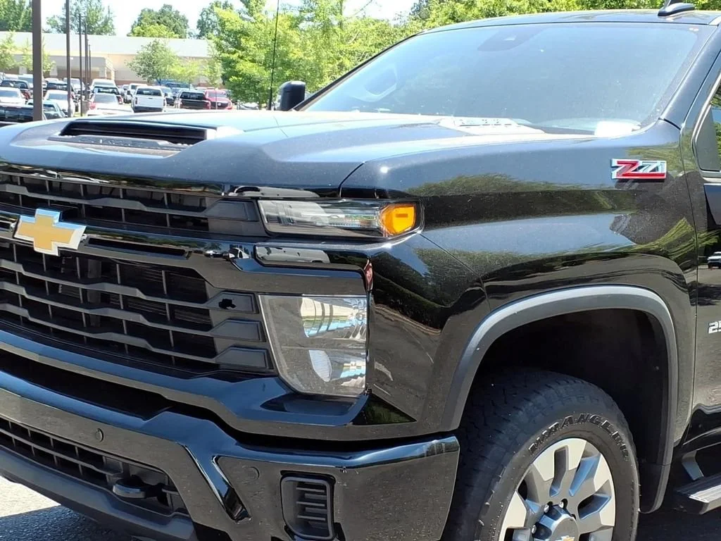 Certified Used 2025 Black Chevrolet Custom image 25